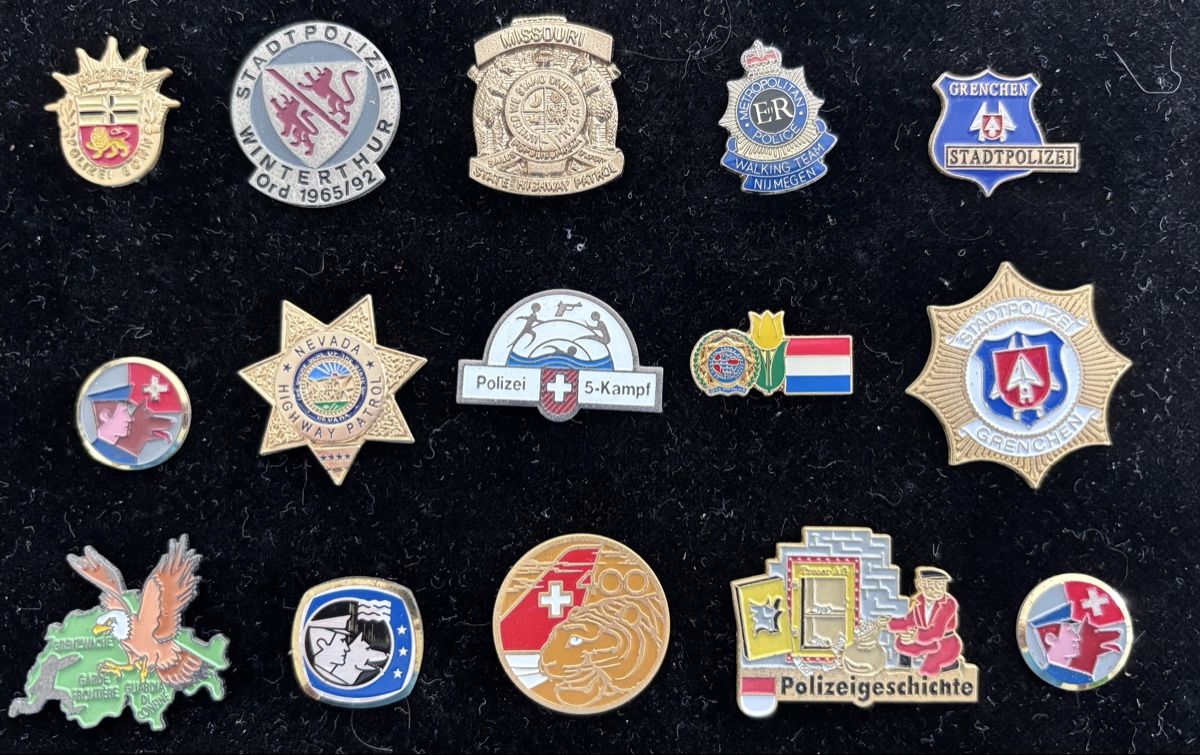 Plaketten & Abzeichen: Diverse Polizeipin – Gebraucht aus Lausen von Eclipse4