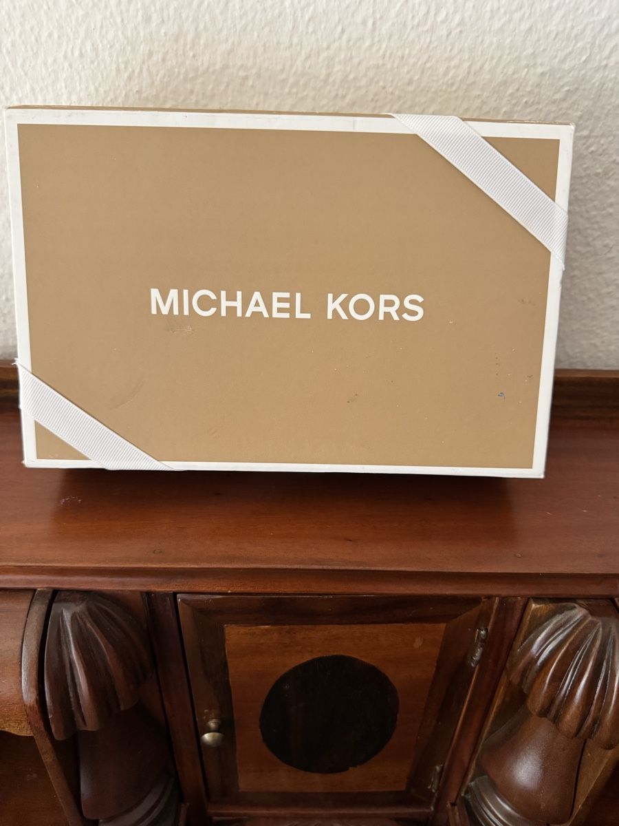 Michael Kors Sacs femmes: Michael Kors Täschchen – D'occasion à Arlesheim par mir_s77t 1