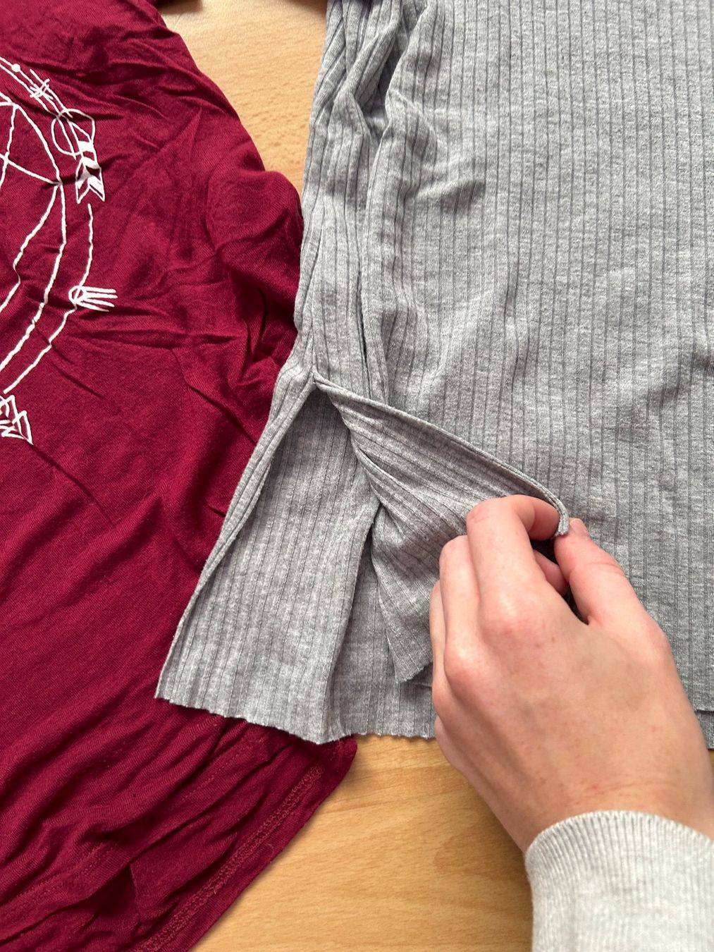 T-Shirts: T-Shirts, 2 Stk. Gr. S – Gebraucht aus Hallwil von Zoeizy 5