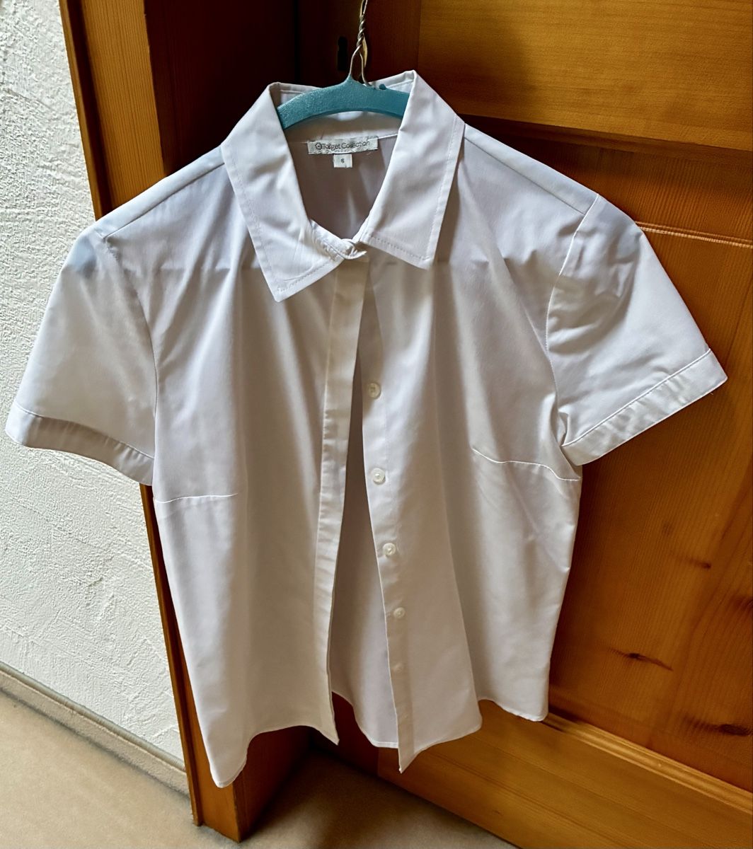 Camicette: Crisp White Target Collection Blouse – Usato da Schaan venduto da RicX-10