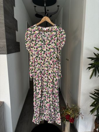 Robe longue fleurie H&M - Idéale pour le printemps!