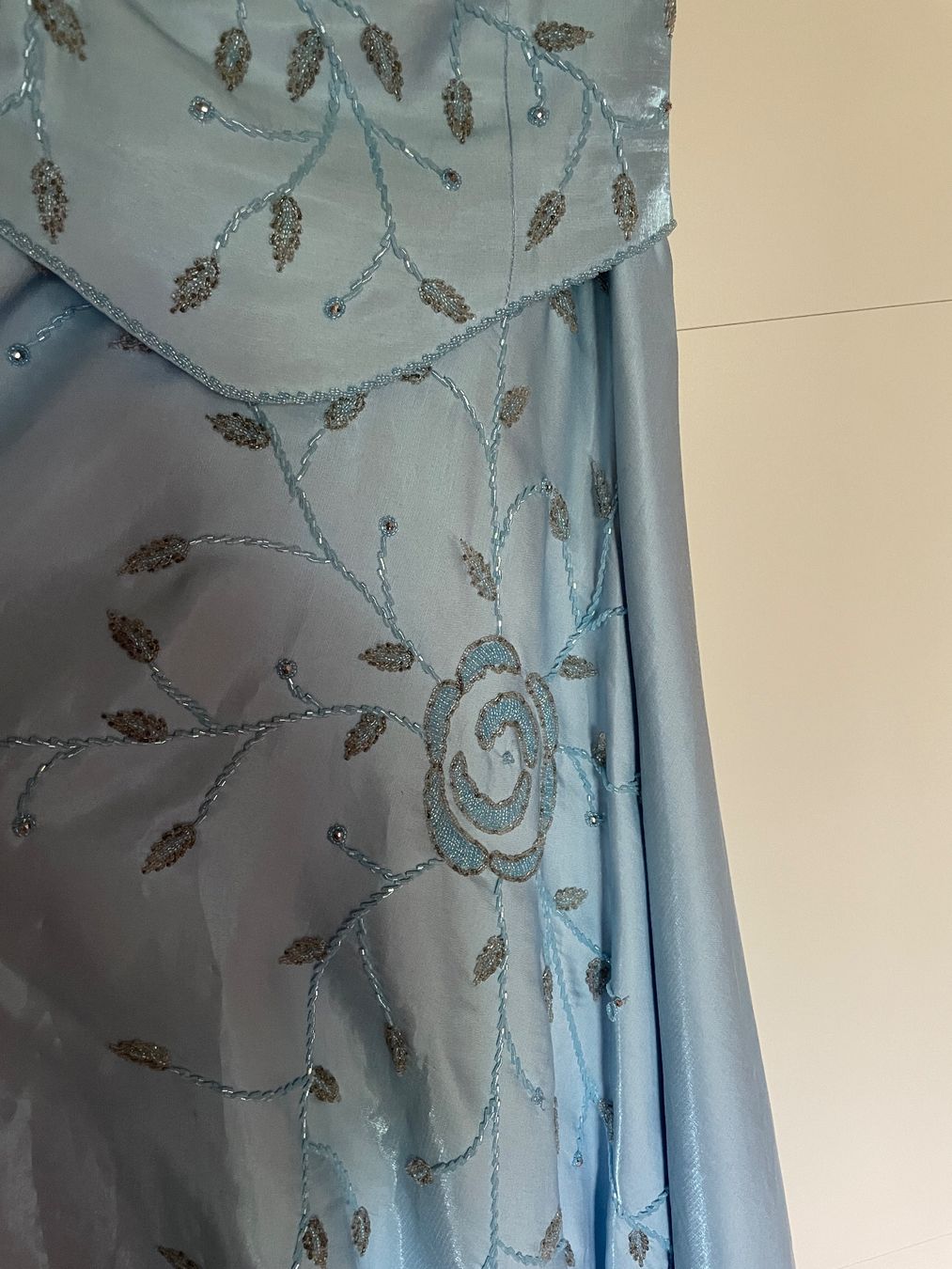 Vestiti: Abendkleid hellblau – Usato da Schafhausen i. E. venduto da Hublina 2