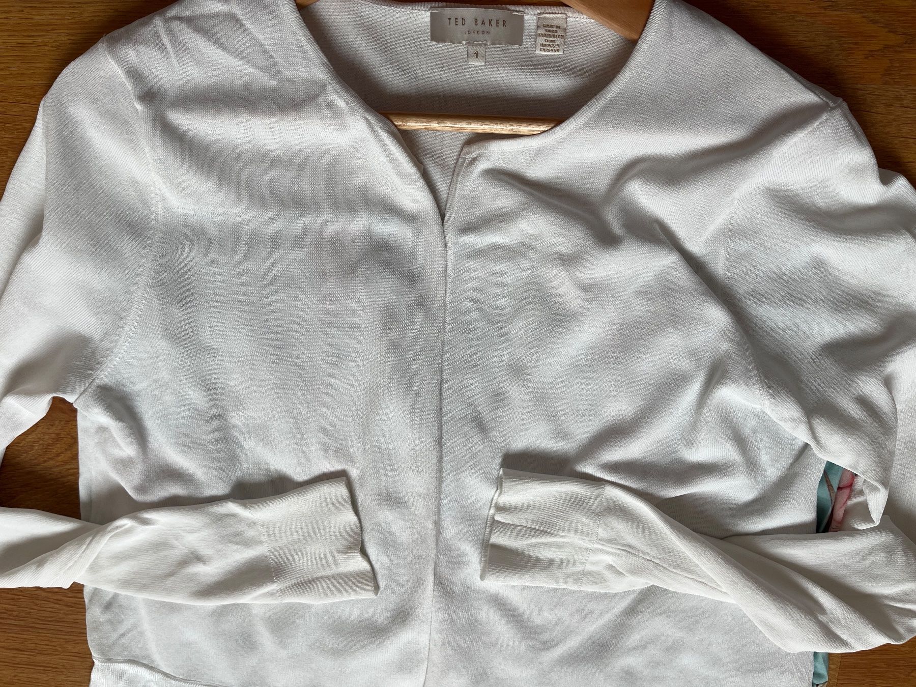 Gilets: Gilet Ted Baker taille 1 – D'occasion à Genève par fyshbird 4