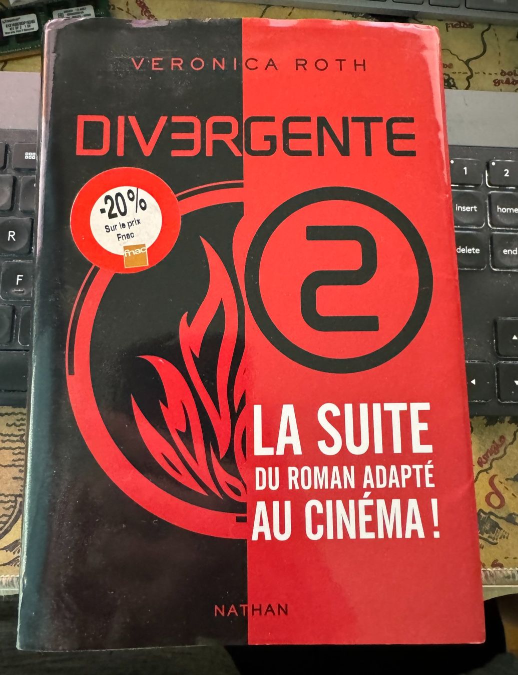 Livres: 2 Livres Divergente – D'occasion à Semsales par __Florian__ 2