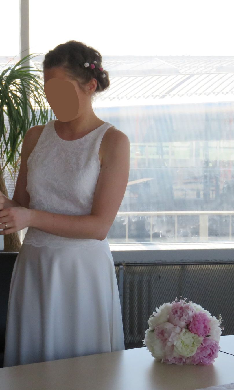 Vestiti: Schlichtes Hochzeitskleid Swing Grösse 36 – Usato da Berg am Irchel venduto da Zweiti_Chance 1
