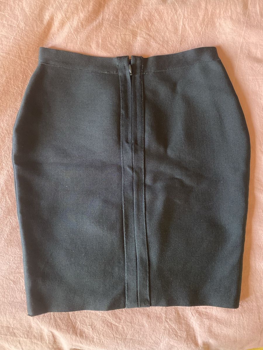 Gonne: Jupe noire bandage classique – Usato da Lausanne venduto da els_wlr2 1