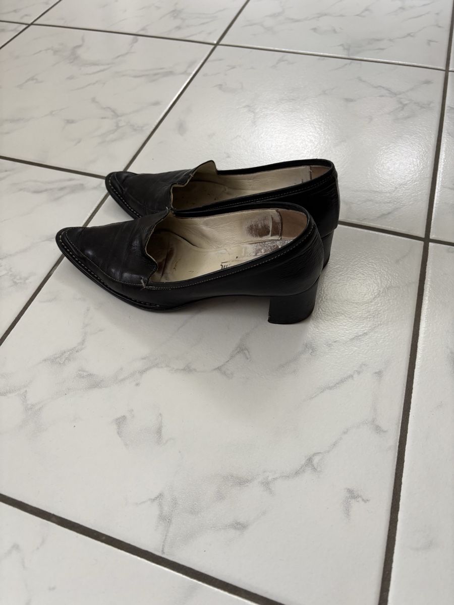Scarpe da donna: Scarpe  – Usato da Schwyz venduto da Francesca54 1