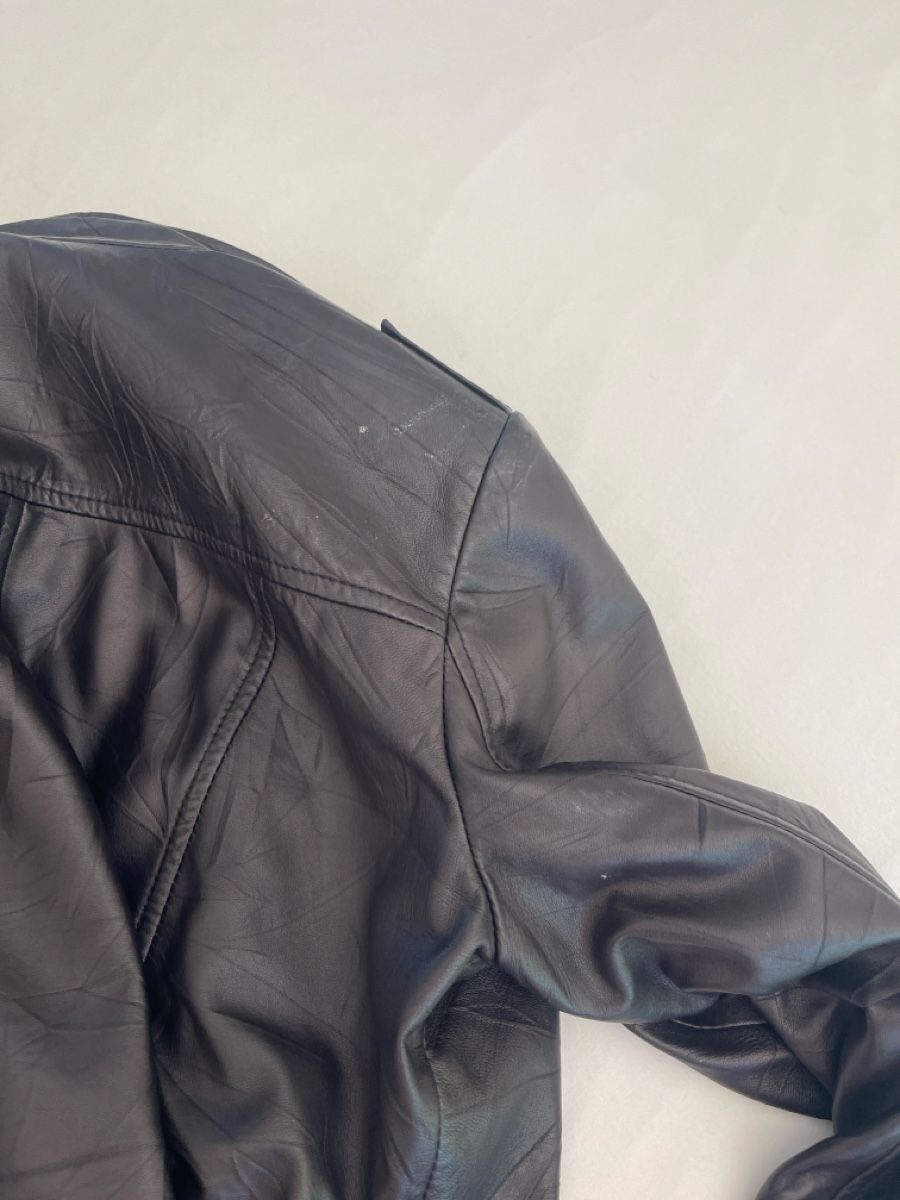 Escada Giacche: Escada Lederjacke schwarz mit Seidenfutter Grösse 40 – Usato da Wädenswil venduto da pri_myd7 4