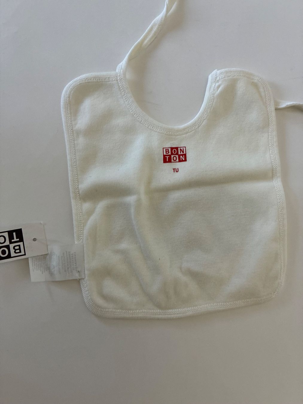 Repas pour bébés: BonTon Lätzchen NEU – Neuf avec emballage d'origine à Fribourg par waves55 4