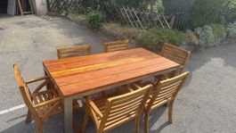 Gartentisch mit 6 Stühlen aus Teakholz