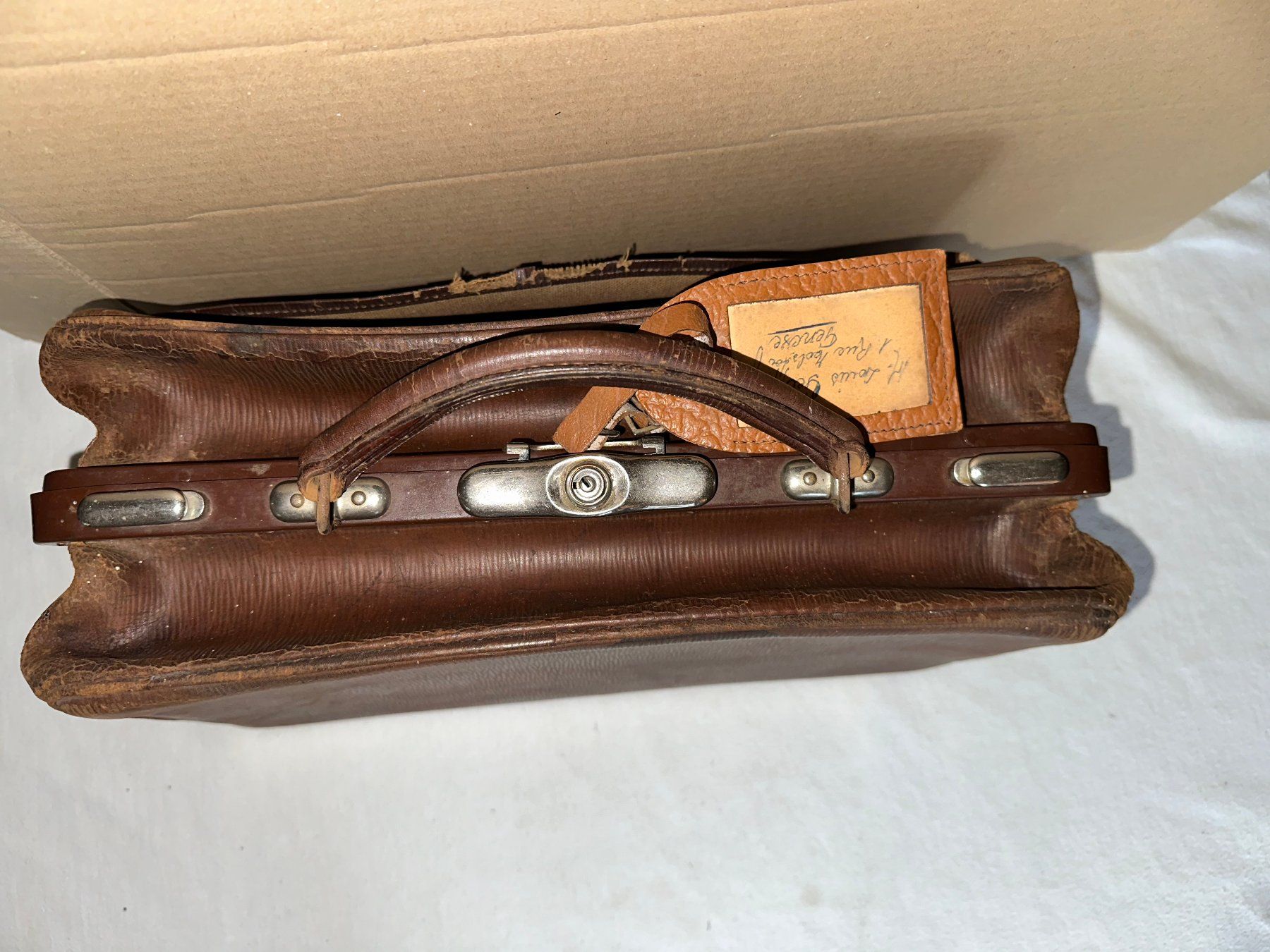 Valigie: Sacoche "de docteur" ancienne – Usato da Ste-Croix venduto da BuffetSC 4