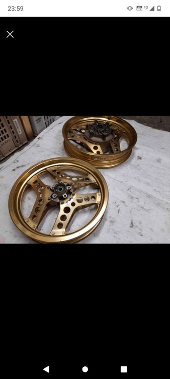 Roue Arrière Jante Honda VF 750 F RC15 - 3x18, Occasion, Pour Pièce De Remplacement Ou Custom