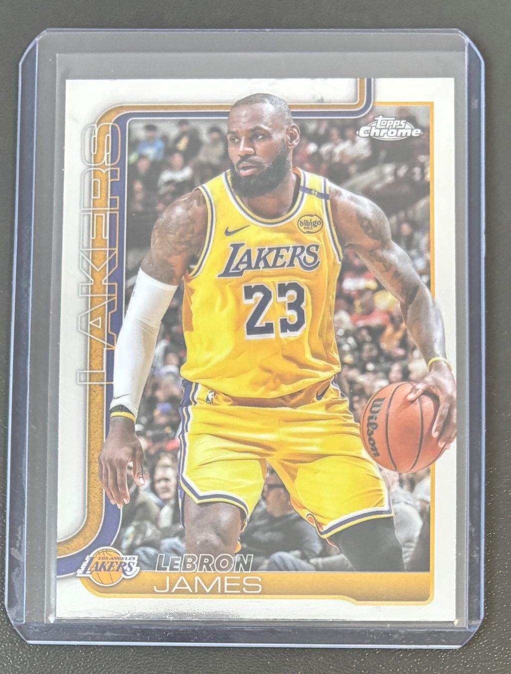 Nba Cartes à collectionner: NBA Lebron James 2025-26 Topps Chrome Base Card – Neuf (Voir description) à Muri b. Bern par winningloser
