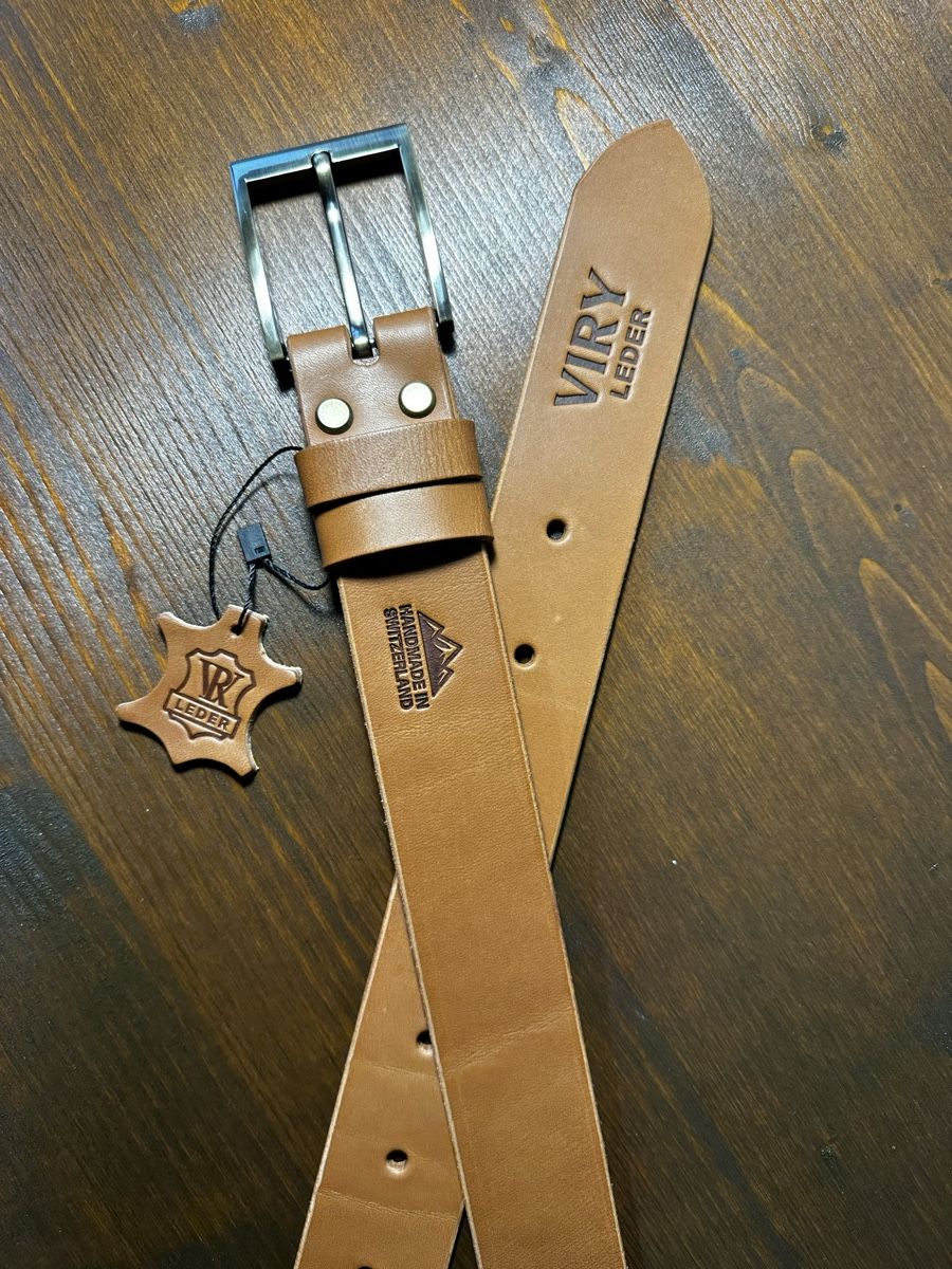 Cinture: Handgefertigter Leder Gürtel – Nuovo e nell'imballaggio originale da Mettmenstetten venduto da vad_57p2 4