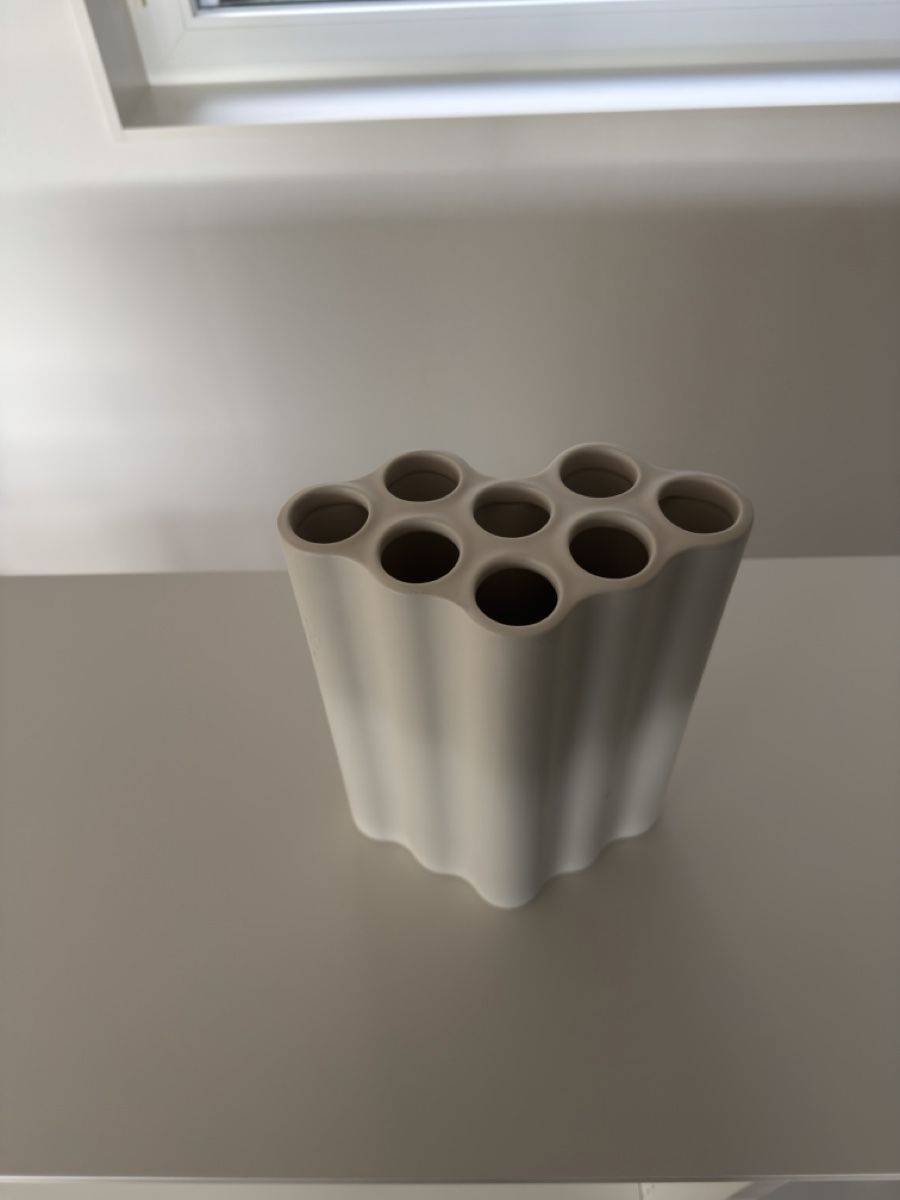 Vitra Vasen & Gefässe: Vitra Vase gebraucht – Gebraucht aus St.Gallen von matmaf 1