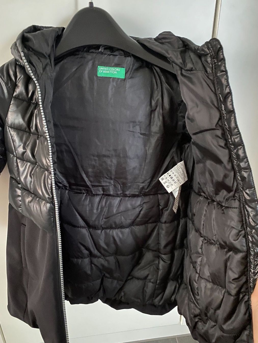 Benetton Vestes & Manteaux: Daunenjacke Benetton – D'occasion à Grenchen par O.r.i.g. 2