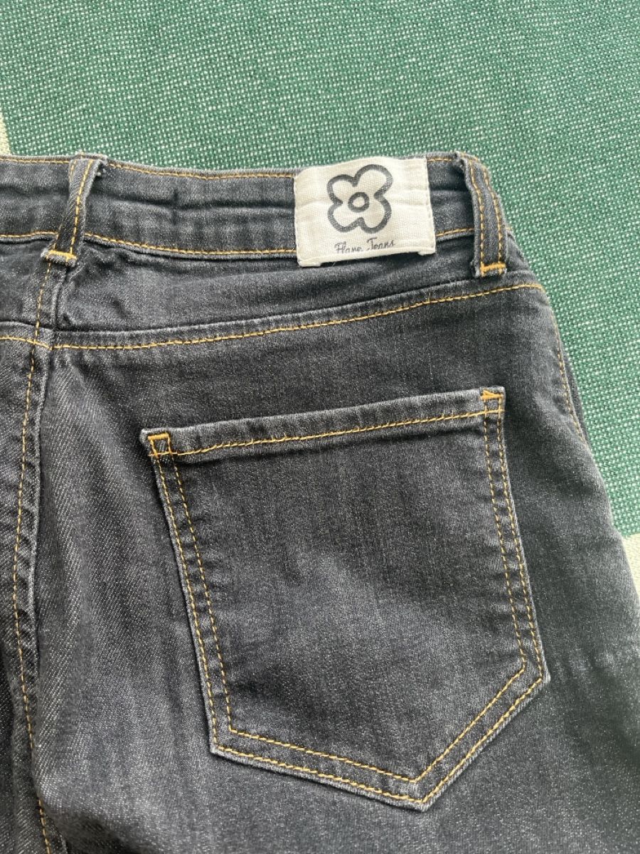 Jeans: schwarze, weite Jeans – Usato da Andwil SG venduto da sas_m9tn 2