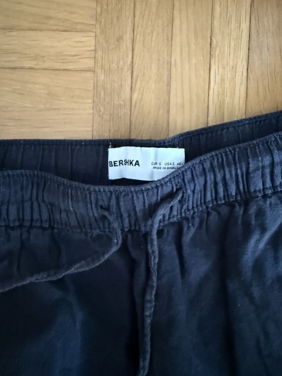 Bershka Pantaloni: Bershka Shorts – Usato da Binningen venduto da zoemaya 2