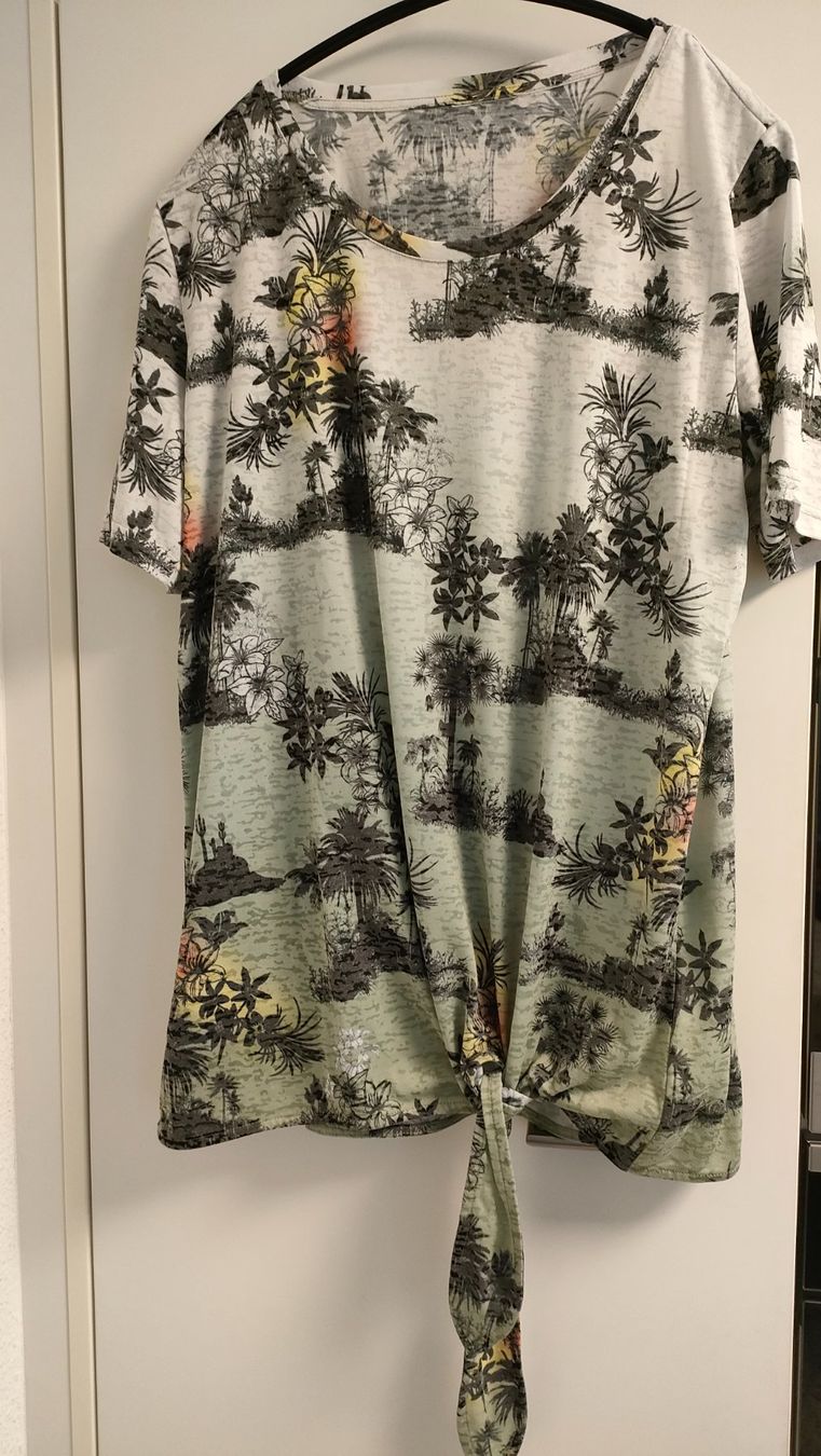 T-shirt: zwei T-Shirt Gr.XL – Usato da Sirnach venduto da Grm5 3