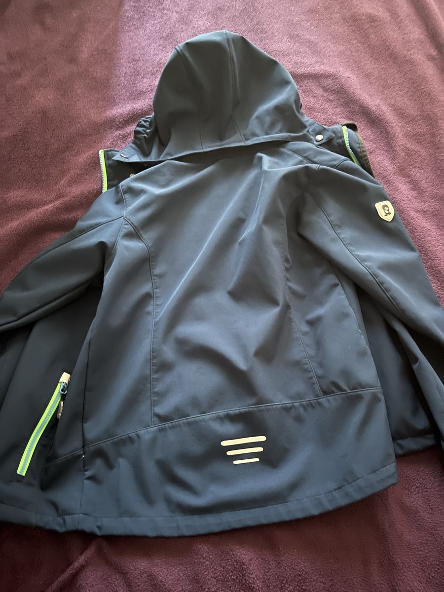 Jacken: Regenjacke Größe 164 – Gebraucht aus Adliswil von rossoelmare 1