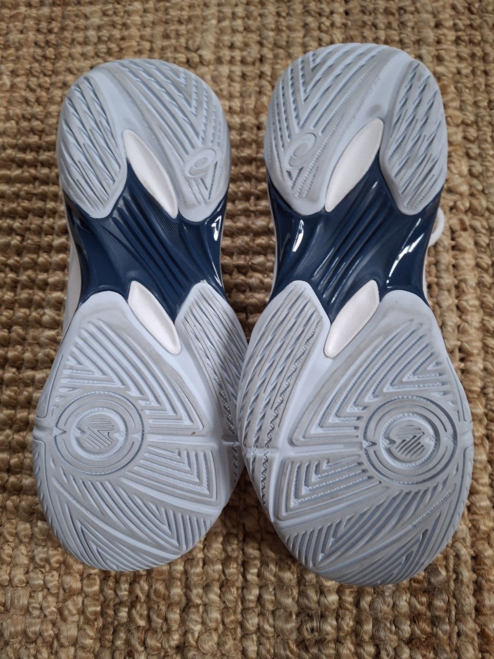 Asics Scarpe da donna: Sneakers Asics T39  – Usato da Lausanne venduto da Cognitia 2