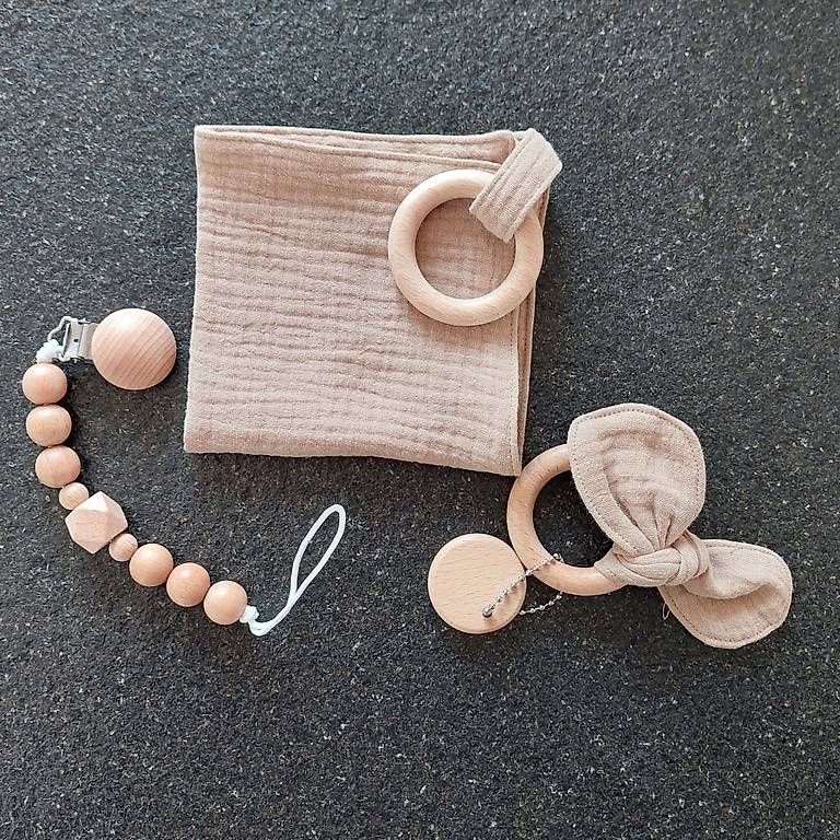 Succhiotti & catenelle porta ciuccio: Babygeschenk Nuggikette, Beissring, Nuschi NEU – Usato da Oberlunkhofen venduto da Barbara.Hagenbuch 3