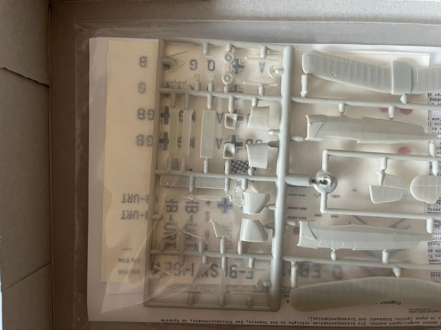 Modellbausätze & Standmodelle: Huma Modell 1/72: 2 x Bü 131 Jungmann – Neu (gemäss Beschreibung) aus Yverdon-les-Bains von  6