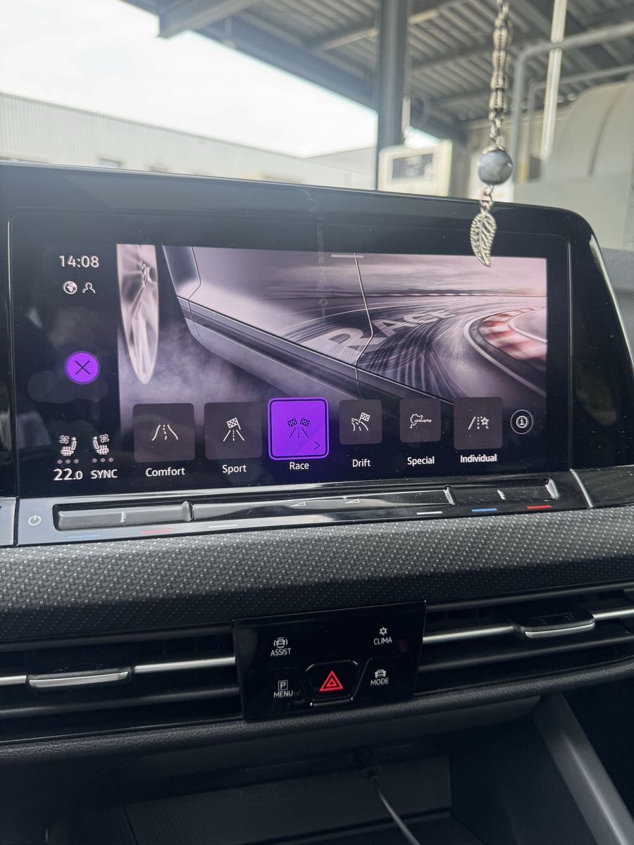 VW Autos: Golf 8 r – D'occasion à Bussigny par flo_nx6h 8