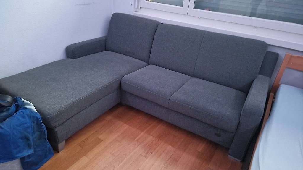 Sofas: Graues Sofa – D'occasion à Zollikofen par Larsoderso