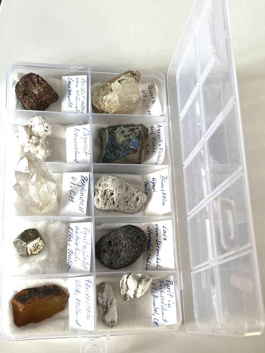 Mineralien & Heilsteine: Interessante  Mineraliensammlung! – Gebraucht aus Uster von Arrayo 7