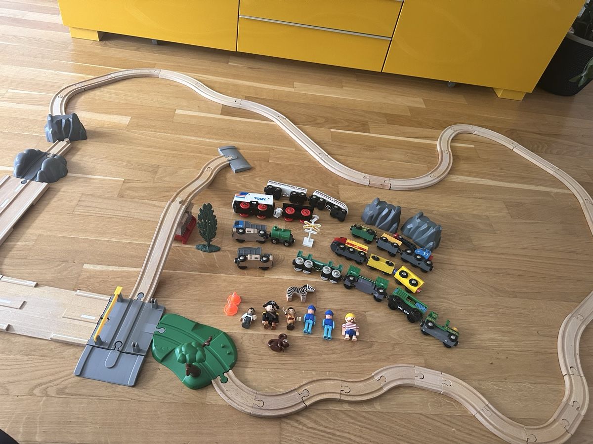 Brio Giocattoli: XL Brio Eisenbahn-Set – Usato da Erlinsbach SO venduto da dikaan