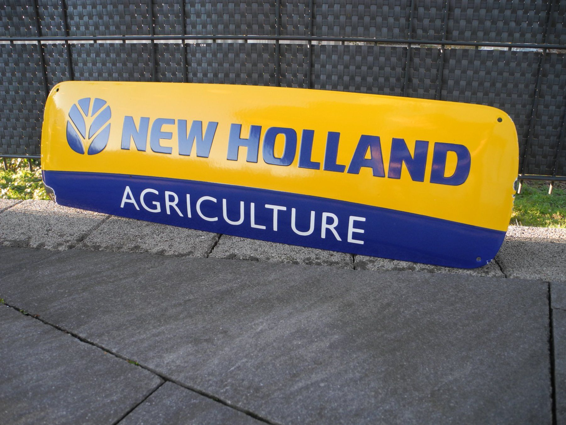 Schilder: GROSSES NEW HOLLAND EMAILSCHILD – Gebraucht aus Reinach AG von Huckleberrysix 2