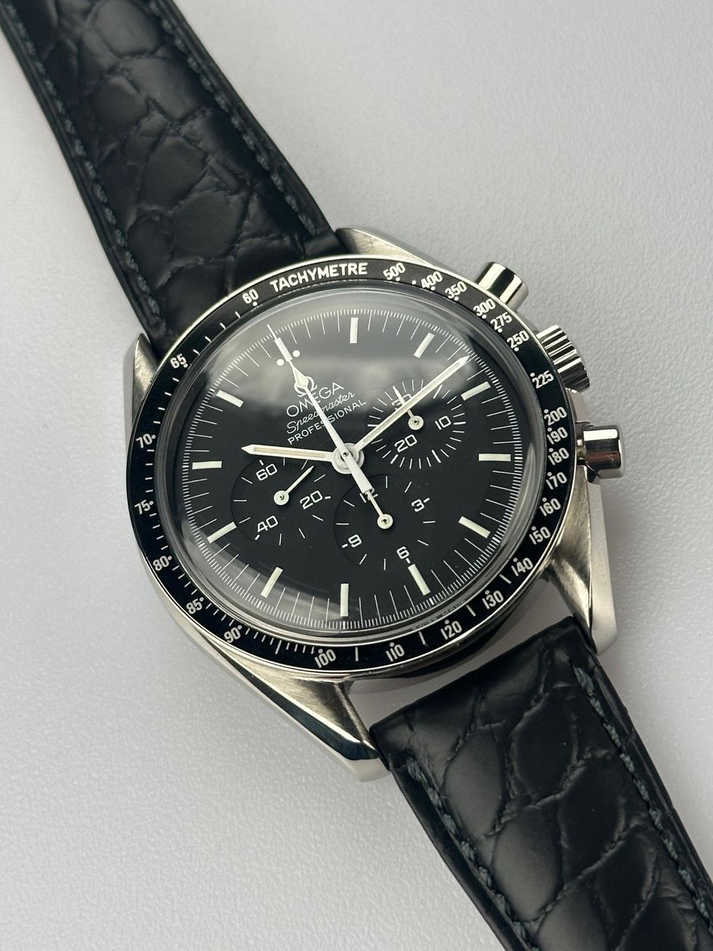 Omega Orologi: Omega Speedmaster Professional Ref. 3592.50 mit Servicebox – Usato da St. Gallen venduto da TrokulWatches 2