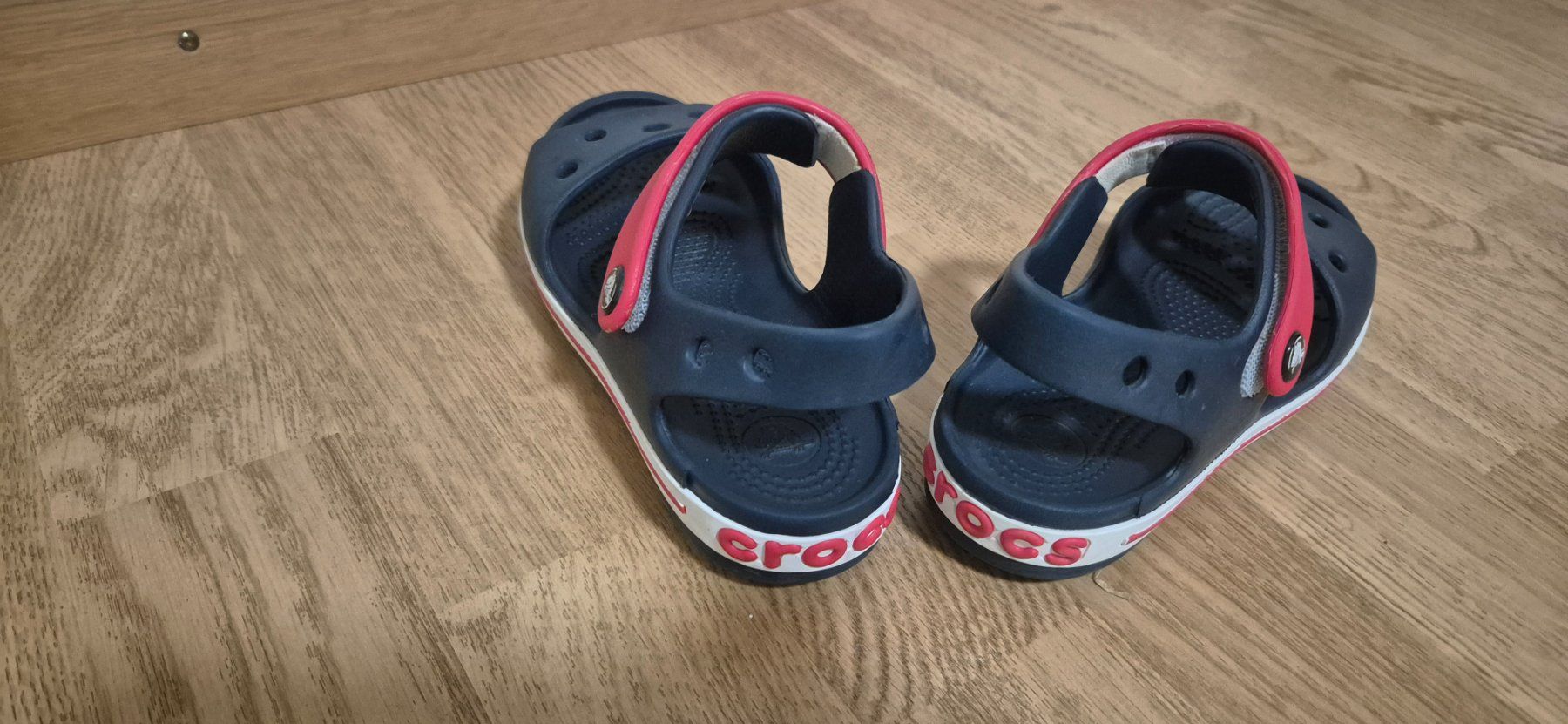 Crocs Scarpe per ragazzi: Crocs Sandalen, Gr. C12 – Usato da Bremgarten AG venduto da wellea 1