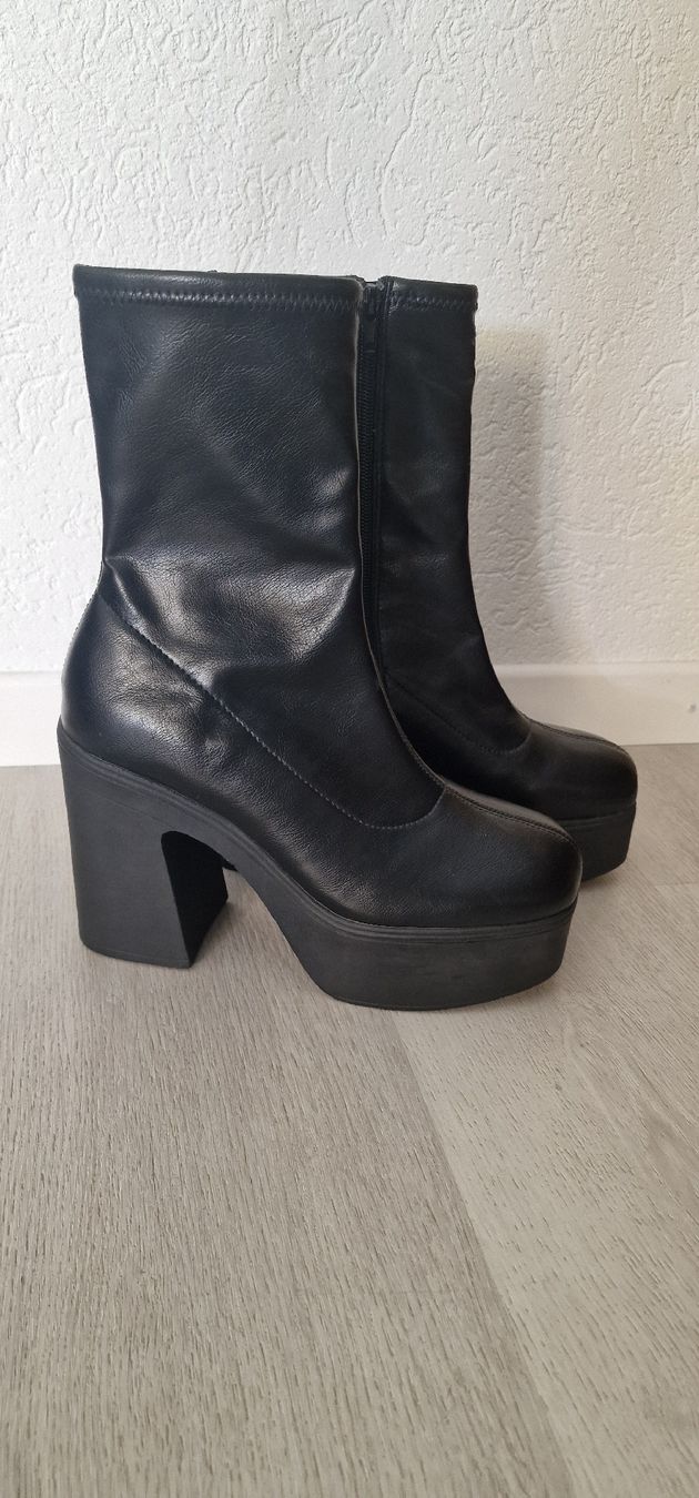 Scarpe da donna: Plateau Stiefel (Vegan) von Call it Spring – Nuovo (secondo la descrizione) da Winterthur venduto da Stina22
