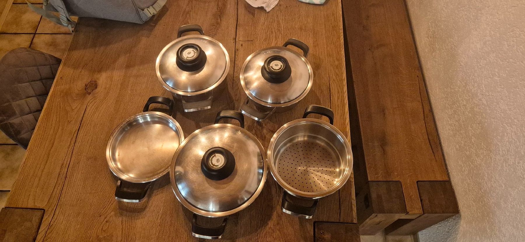 Amc Padelle: AMC Kochtöpfe mit Deckel – Usato da Oberbipp venduto da Schaadli91