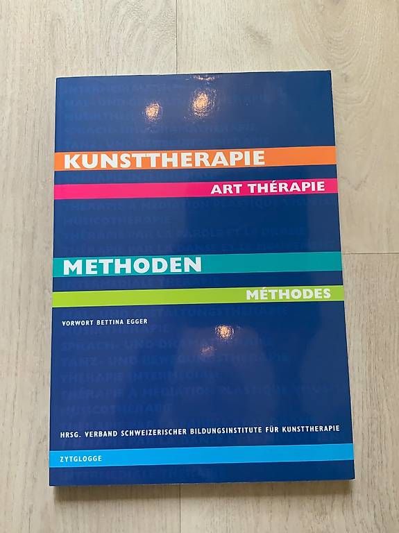 Livres: Kunsttherapie, Methoden – D'occasion à Herzogenbuchsee par Crispy74