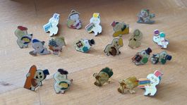 19 Alte Sammler Anstecker / Pins von Omo