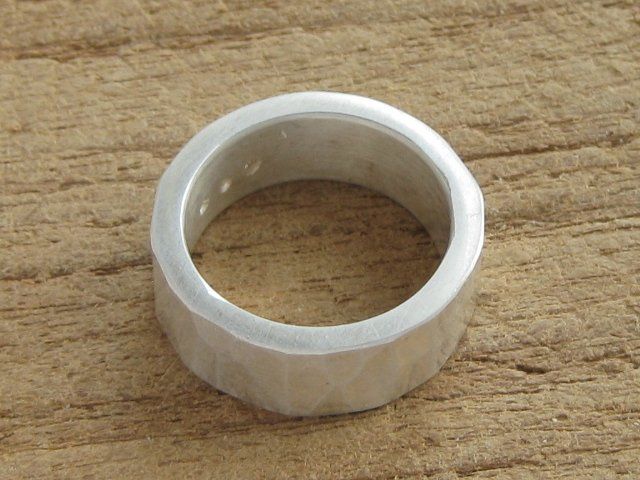 Anelli: breiter UNIKAT Ring Silber 999 Hammerschlag / Gr. 59 – Nuovo (secondo la descrizione) da Ermatingen venduto da Decovin 3