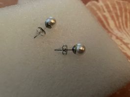 Elegante Edelstahl Ohrstecker Imitationsperle weiss, neu