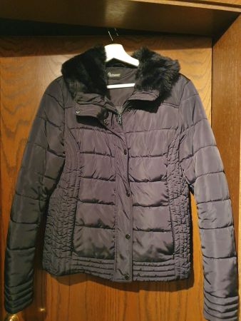 Jacke L