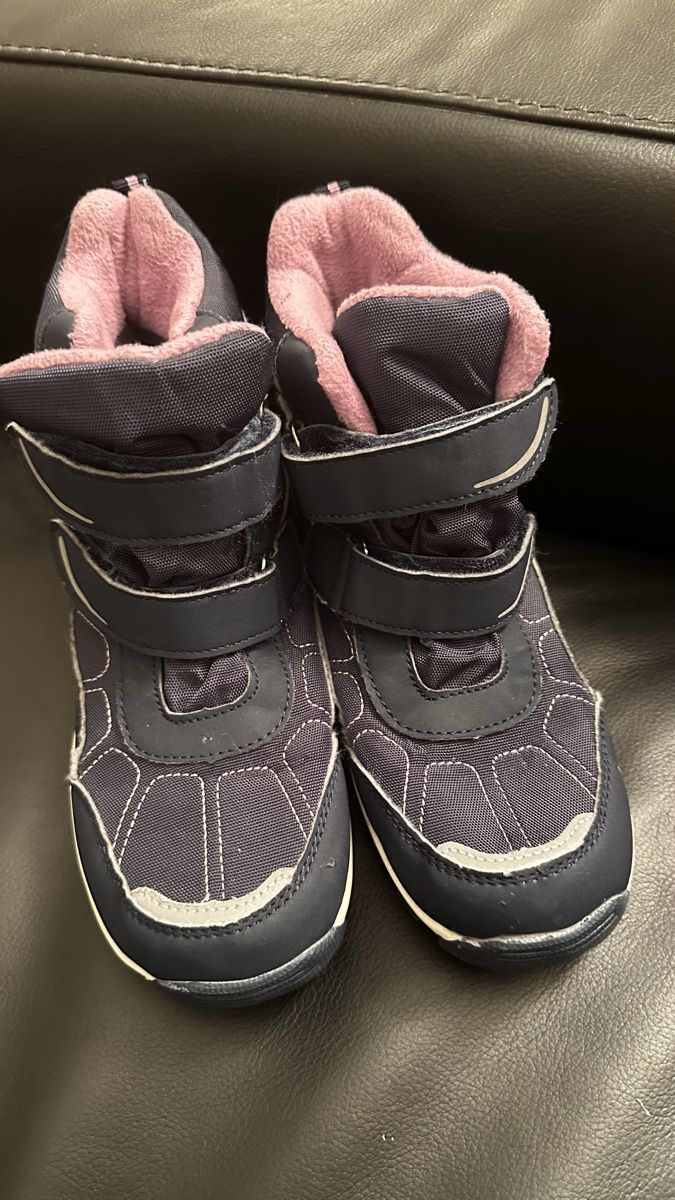 Schuhe für Mädchen: Winterschuhe gr. 35 – Gebraucht aus Schönenbuch von marisli80 1