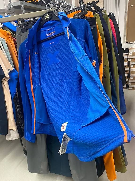 Mammut Giacche: Mammut Eiswand Guide ML Jacke Grösse S – Nuovo (secondo la descrizione) da Zürich venduto da Altruisti 3