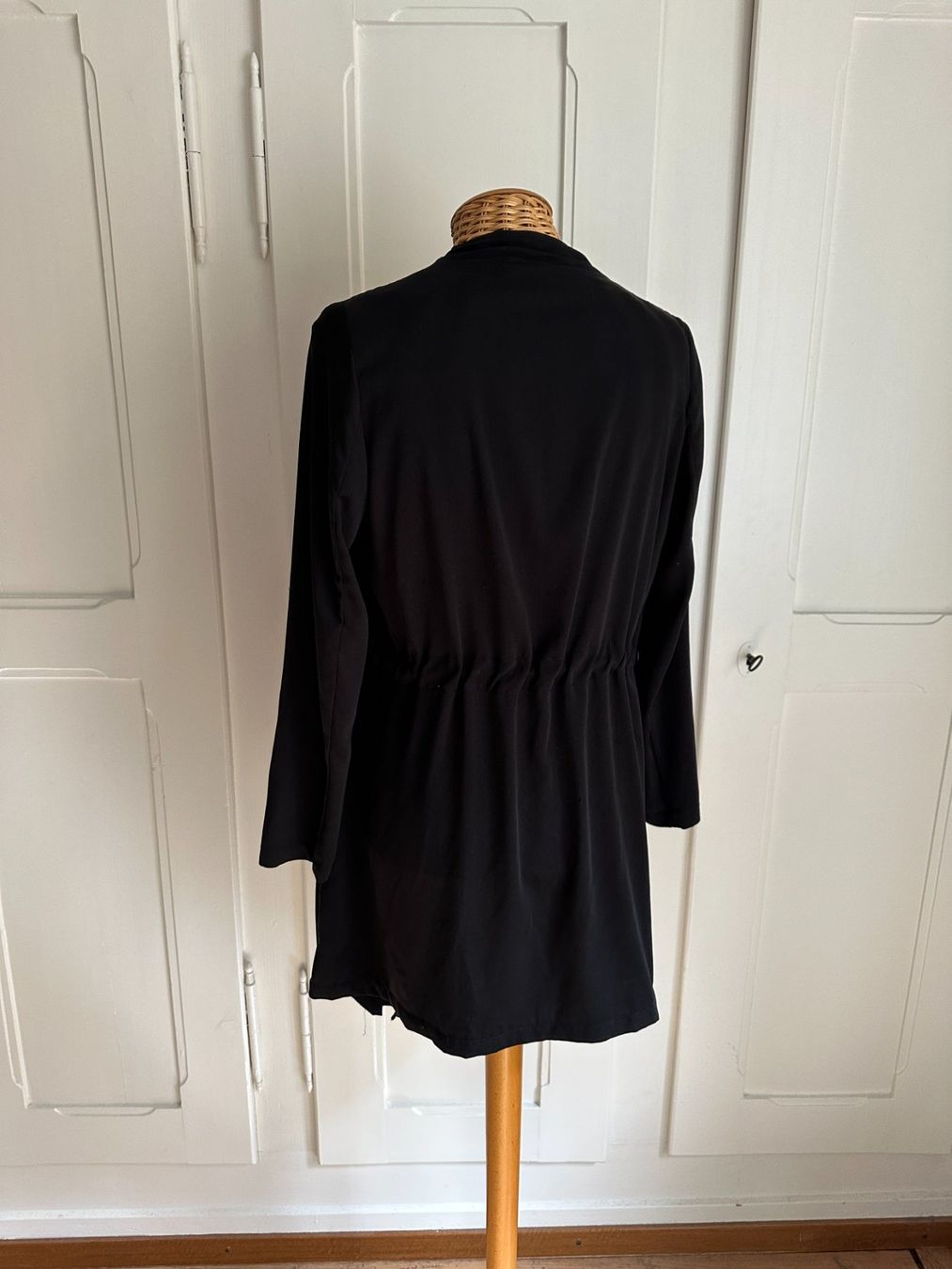 Zara Vestes: ZARA - Jacke schwarz XS – D'occasion à Zürich par Diazaio 2