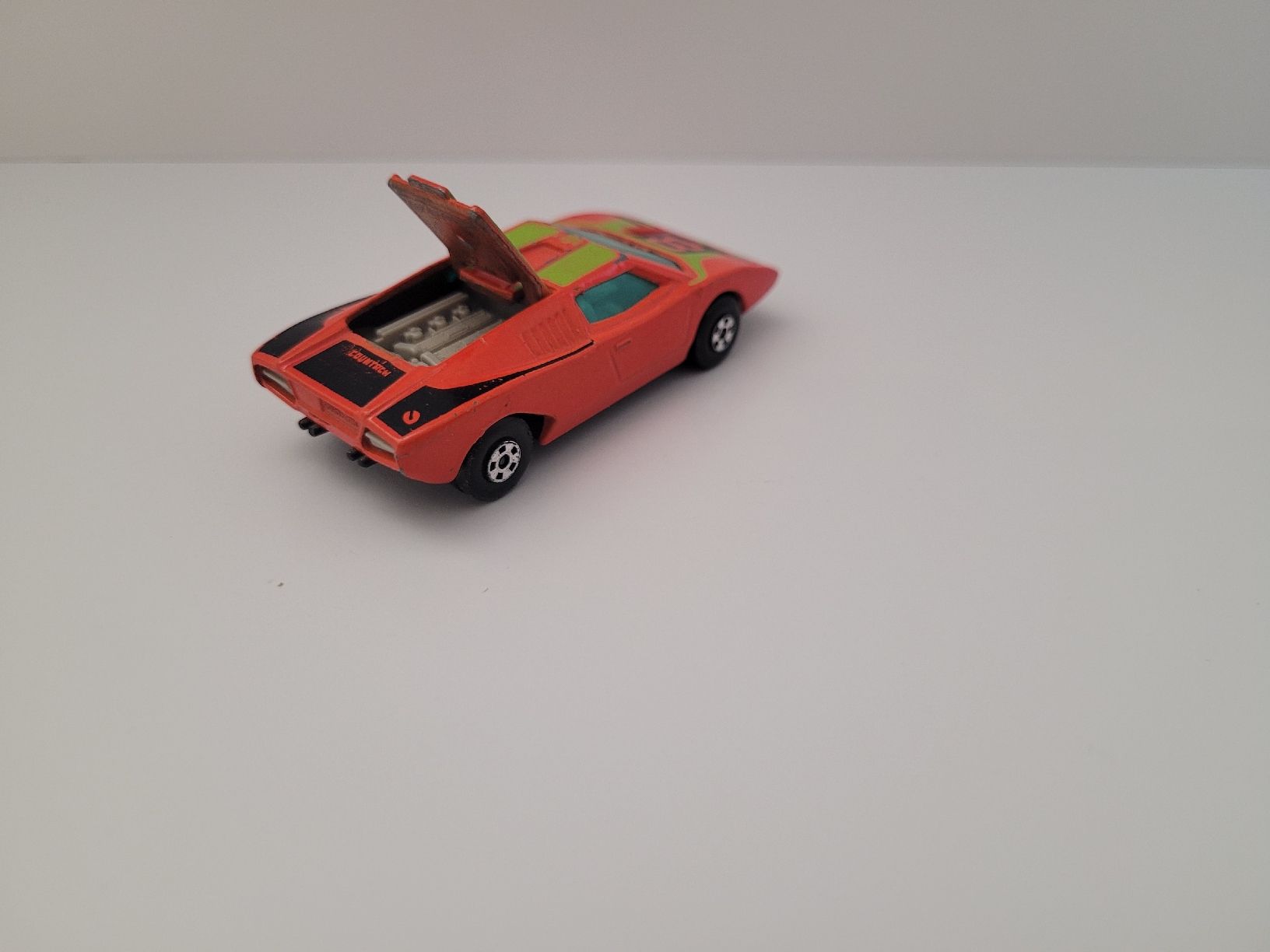 Matchbox Voitures modèles: LAMBORGHINI COUNTACH (MATCHBOX LESNEY) 1/64 – D'occasion à Zumikon par tho_9zm8 1