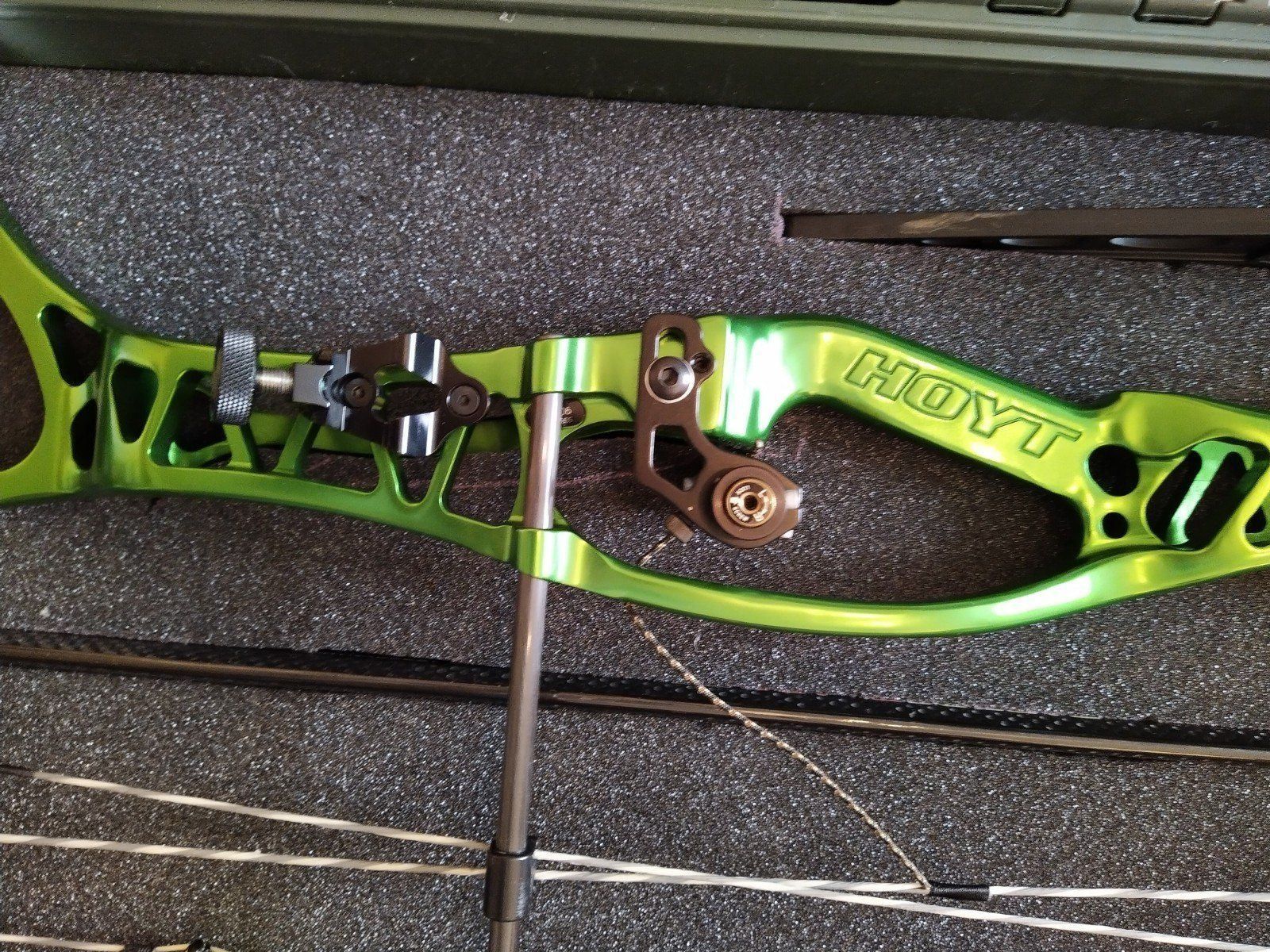 Hoyt Tiro con l'arco: Compound Bogen Hoyt – Usato da st.gallenkappel venduto da Nishavis 5
