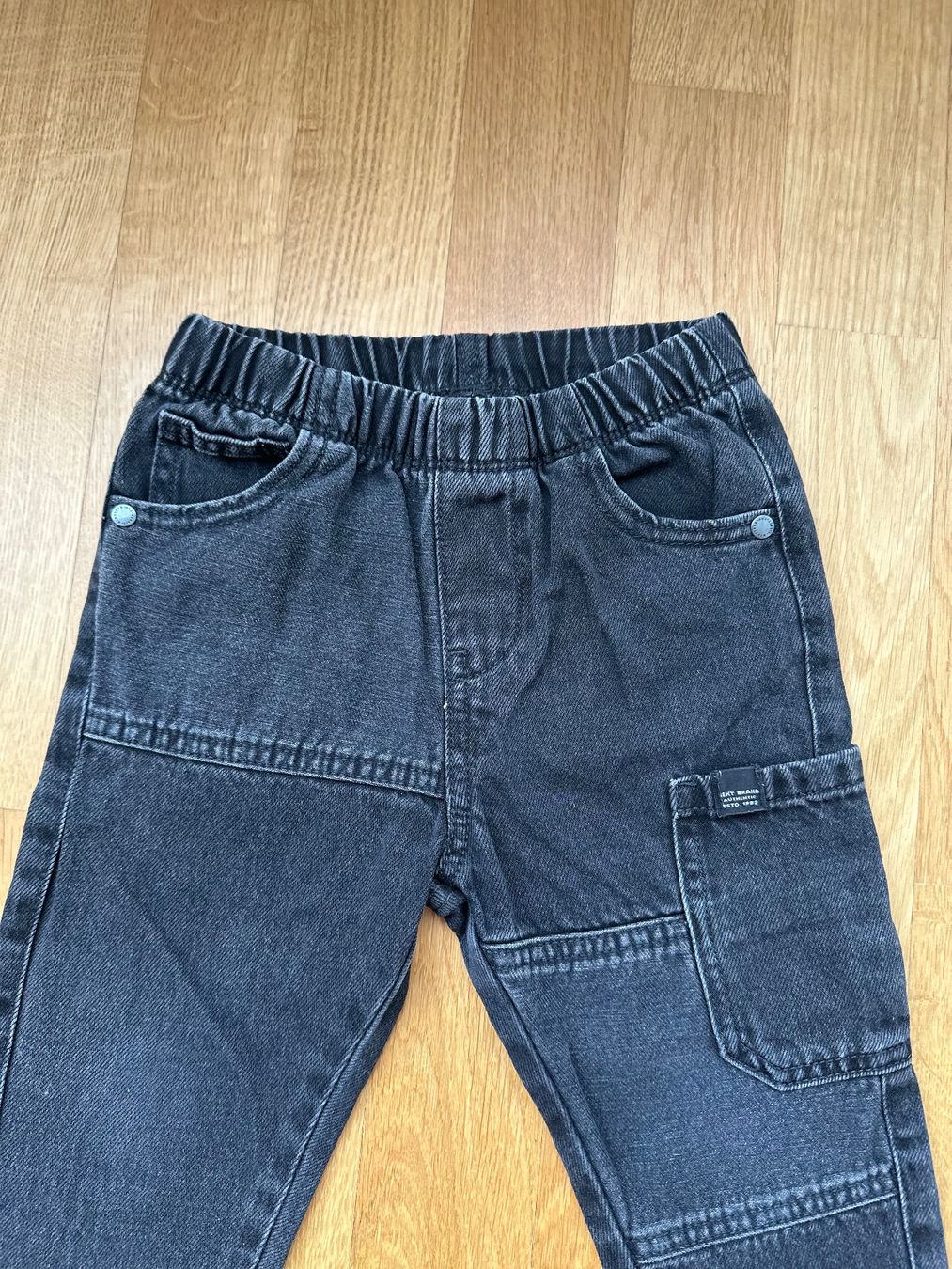 Next Pantaloni: Coole Jeans Next, Grösse 86, Top Zustand – Nuovo (secondo la descrizione) da Unterägeri venduto da StefanGekko 2