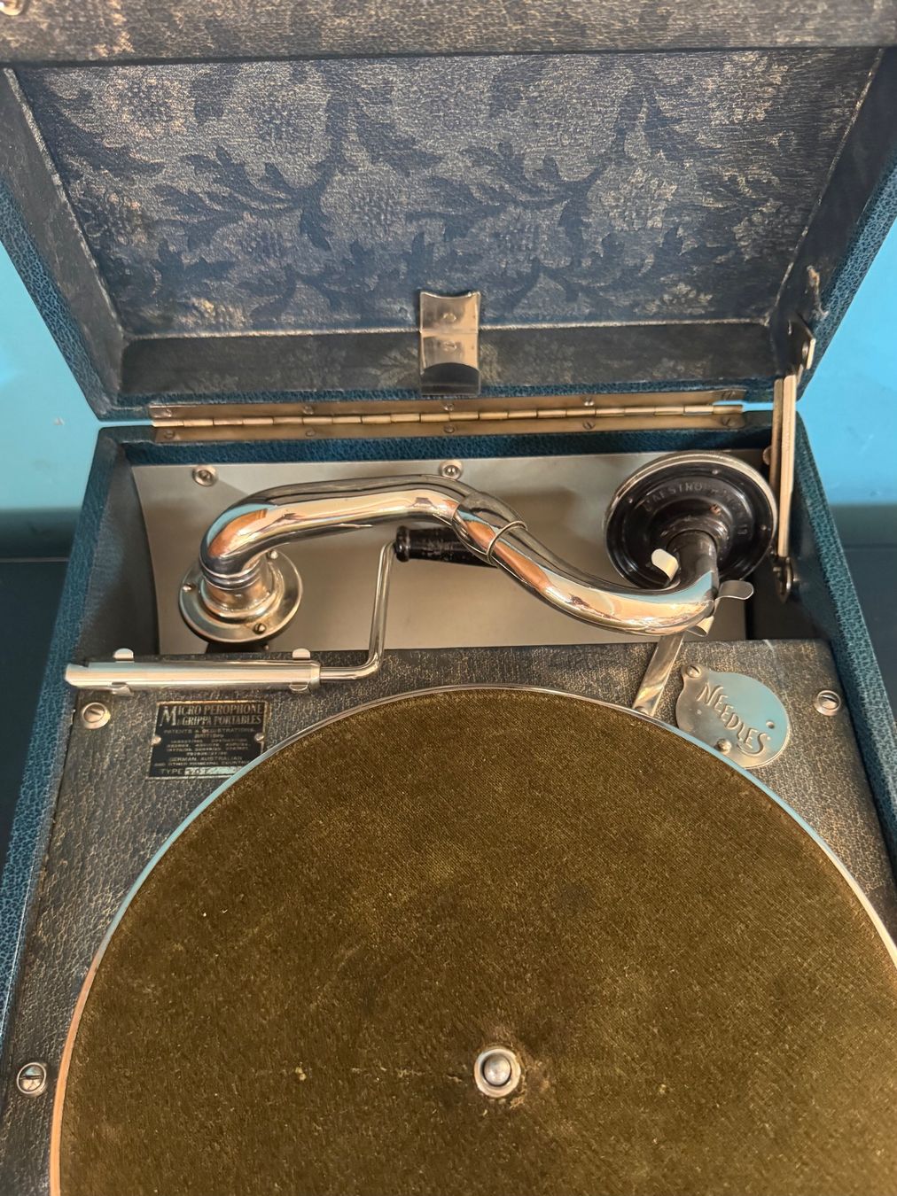 Plattenspieler: Alte Grammophon – Gebraucht aus Schlieren von Freundlich02 3