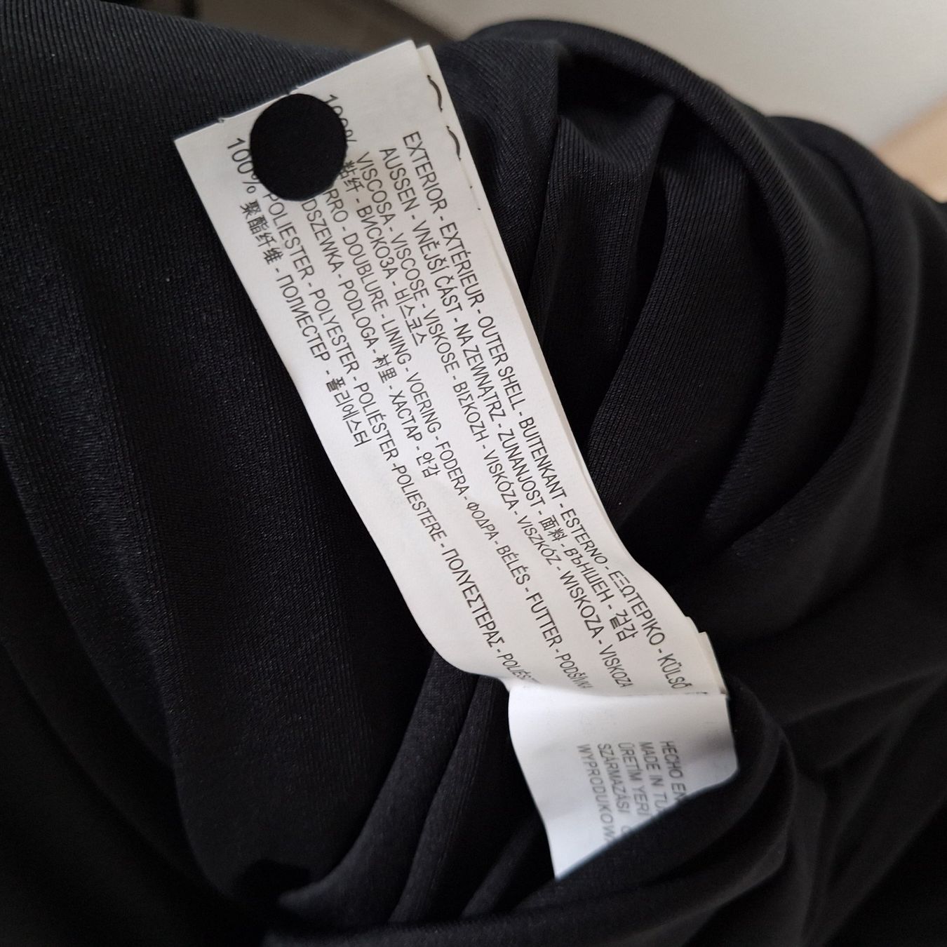 Pull&Bear Vestiti: Pull & Bear Rüschenkleid schwarz Gr. L – Usato da Märstetten venduto da activemember 4