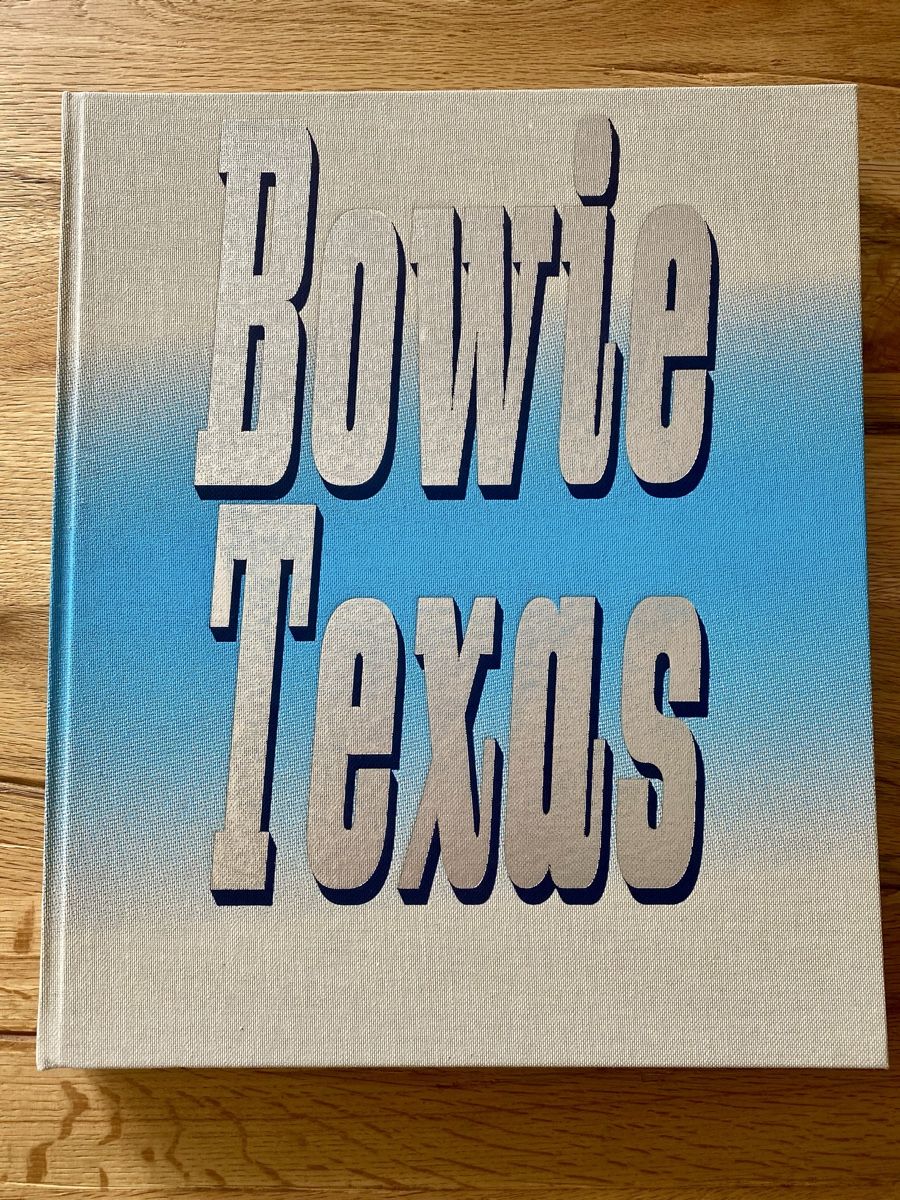 Libri: Buch BOWIE TEXAS (signiert) – Nuovo (secondo la descrizione) da Eiken venduto da Carcharias